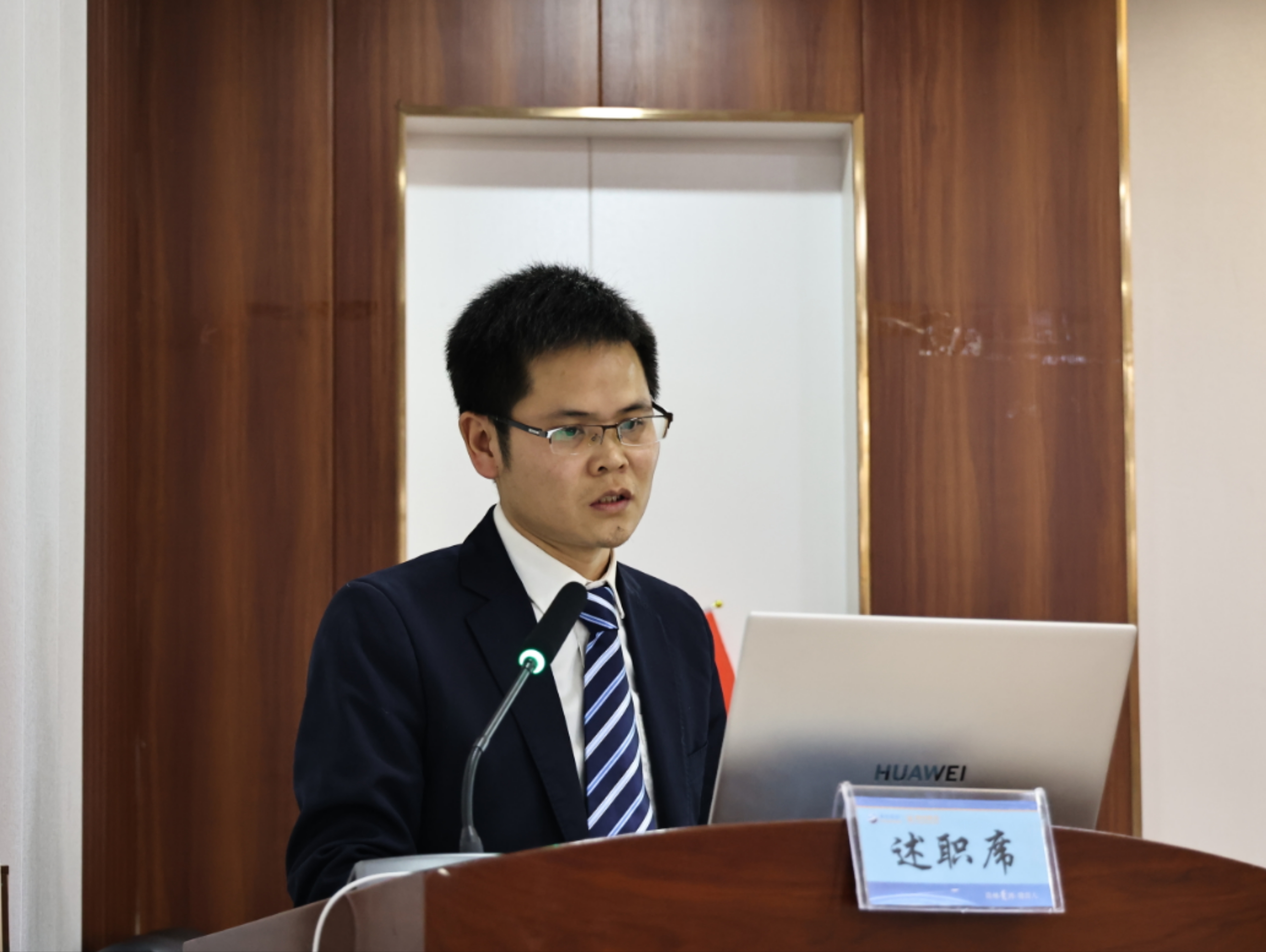 59608805.jpg 59608805.jpg